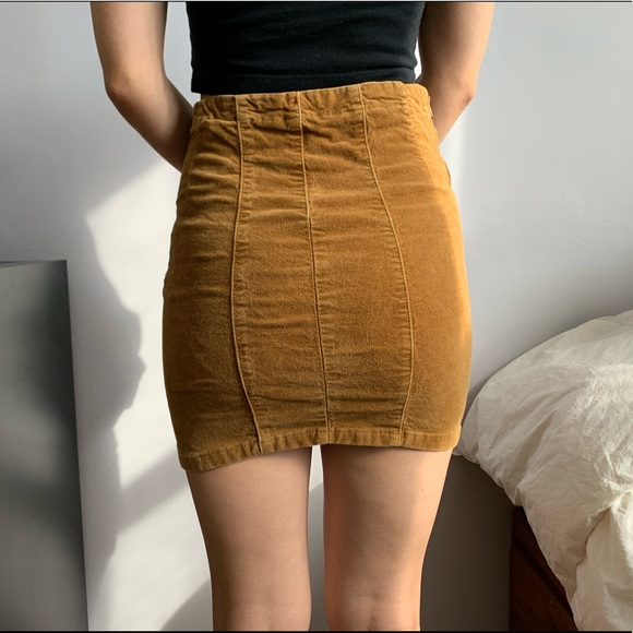 Brandy Melville Skirt - Picture 2 of 7